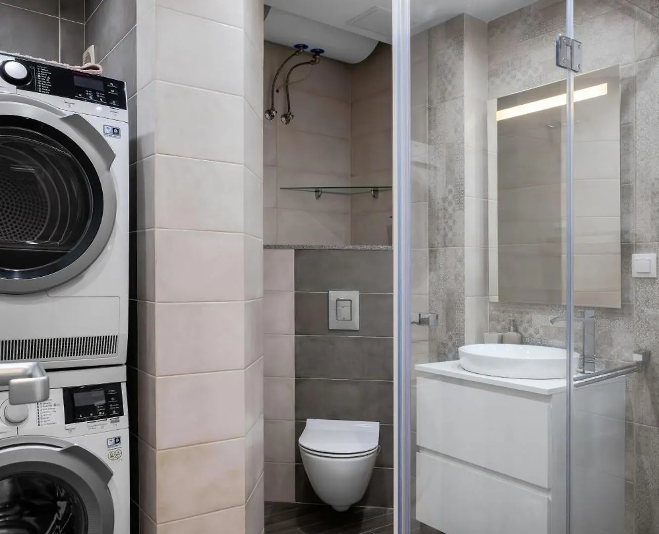 Central Luxurious 2 Bd Flat Near Ndk Sofia 0*,